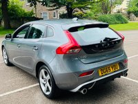 USED 2015 65 VOLVO V40 2.0 D2 R-DESIGN NAV 5d EURO 6 118 BHP LOW MILES+LEATHER+SAT NAV+ULEZ