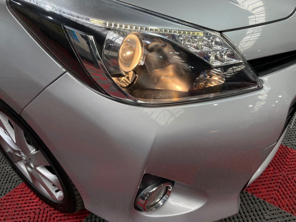 USED 2012 62 TOYOTA YARIS 1.5 T SPIRIT HYBRID  5d 75 BHP PANORAMIC ROOF+NAV+REAR CAMERA