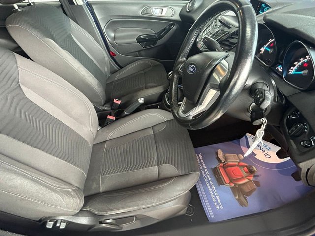 2015 FORD FIESTA - Photo 9