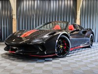 USED 2022 22 FERRARI F8 3.9 SPIDER 2d 711 BHP CARBON FIBRE RACING SEATS, ADAPTIVE LIGHTS, FRONT AXLE LIFT, FRONT END PAINT PROTECTION FILM, CARBON FIBRE DRIVERS ZONE, CAVALLINO STITCHED ON HEADRESTS, RACING SEAT LIFTER, WARRANTY TO JUNE 2026, 7 YEAR SERVICE PACK.