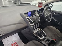 USED 2011 11 FORD FOCUS 1.6 Zetec Hatchback 5dr Petrol Manual Euro 5 (105 ps) DAB Radio, Bluetooth, Air Conditioning