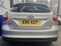 USED 2011 11 FORD FOCUS 1.6 Zetec Hatchback 5dr Petrol Manual Euro 5 (105 ps) DAB Radio, Bluetooth, Air Conditioning