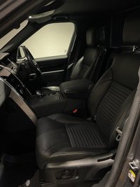 USED 2021 21 LAND ROVER DISCOVERY 3.0L SE MHEV 0d AUTO 296 BHP 22â ALLOYS SIDE STEPS BLACK PACK