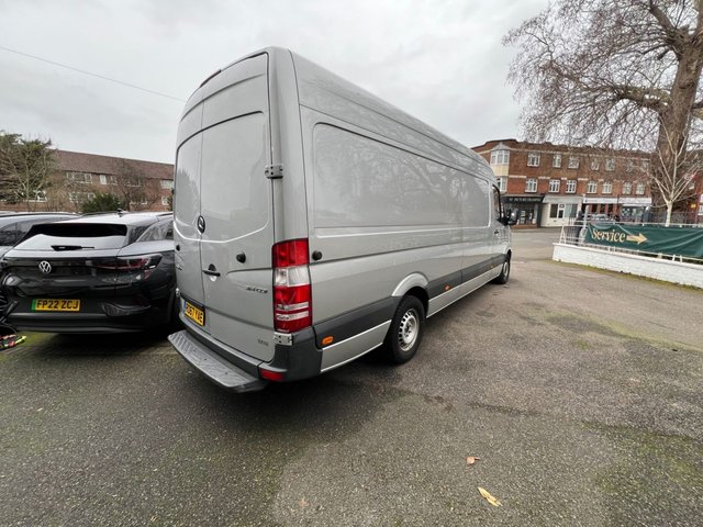 2017 Mercedes-Benz SPRINTER - Photo 5