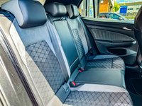 USED 2020 70 VOLKSWAGEN GOLF 2.0 R-LINE TDI DSG 5d 148 BHP 