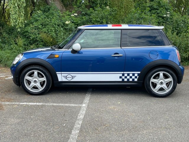 View our MINI HATCH COOPER