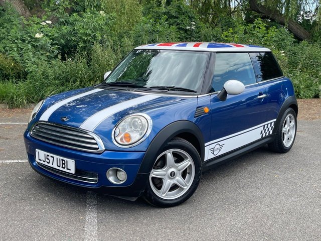 View our MINI HATCH COOPER
