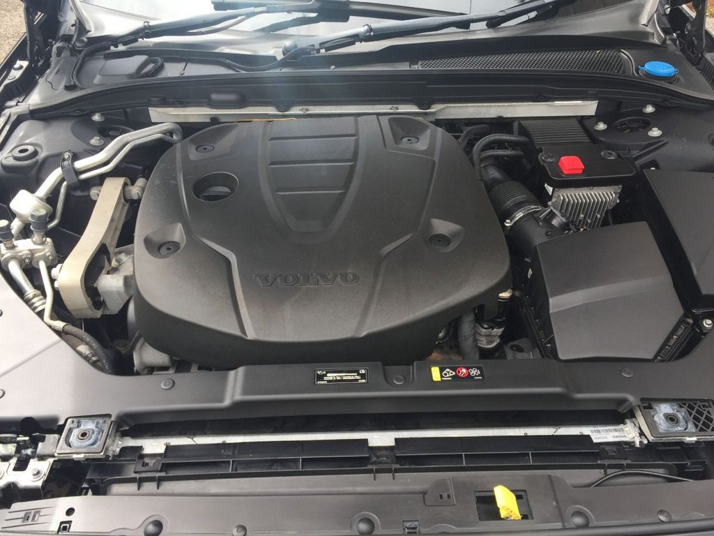 USED 2019 19 VOLVO V60 2.0 D4 R-DESIGN PRO 5d 188 BHP GREAT VALUE V60 R DESIGN