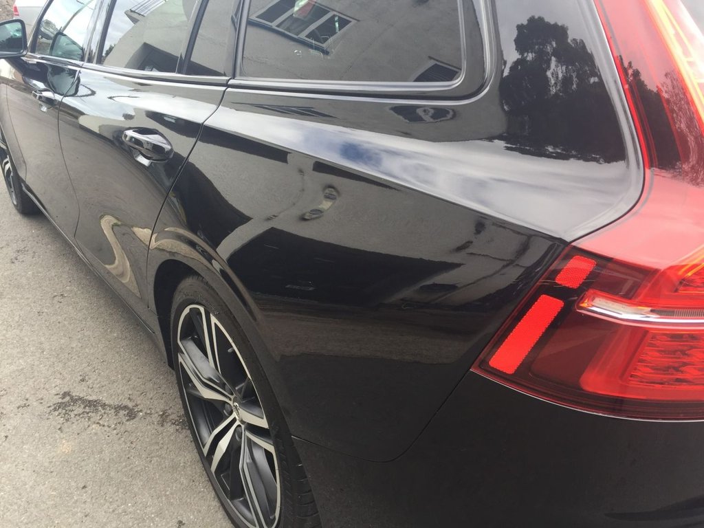 USED 2019 19 VOLVO V60 2.0 D4 R-DESIGN PRO 5d 188 BHP GREAT VALUE V60 R DESIGN