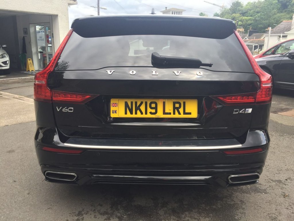 USED 2019 19 VOLVO V60 2.0 D4 R-DESIGN PRO 5d 188 BHP GREAT VALUE V60 R DESIGN