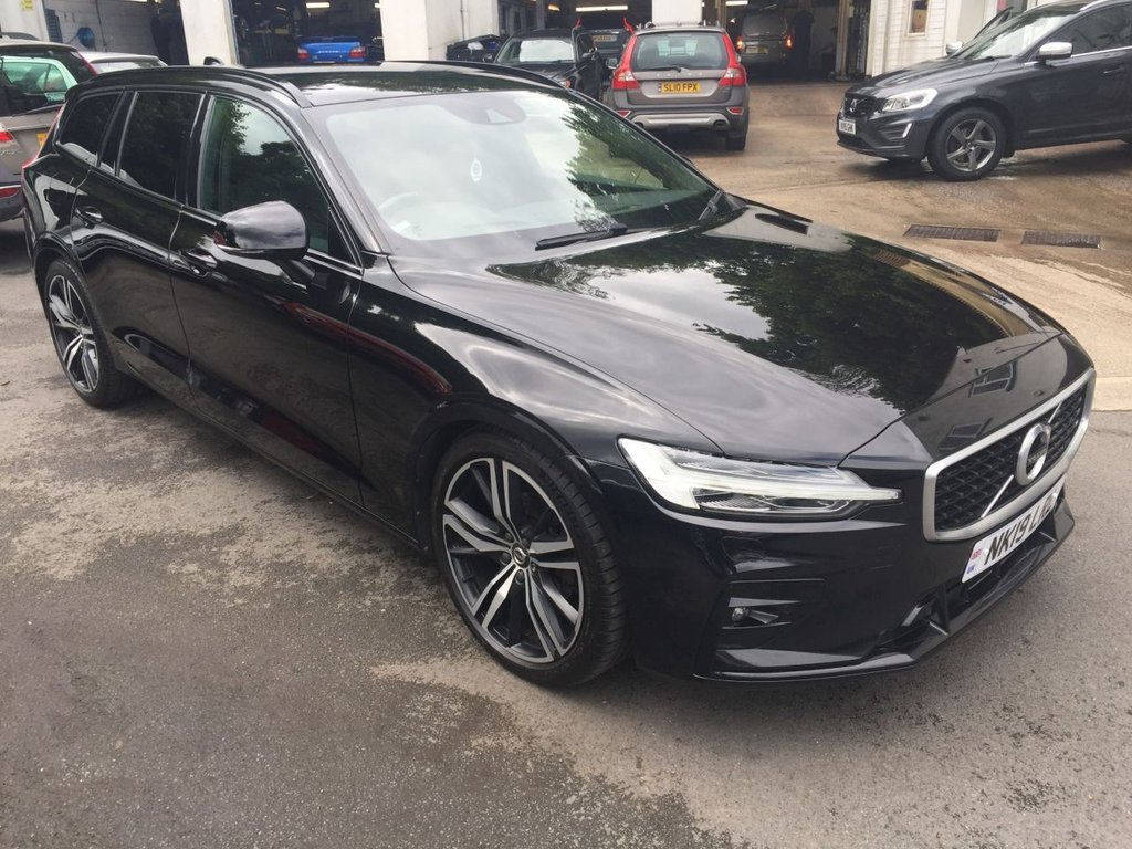 USED 2019 19 VOLVO V60 2.0 D4 R-DESIGN PRO 5d 188 BHP GREAT VALUE V60 R DESIGN