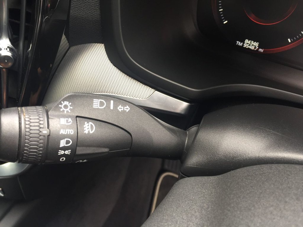 USED 2019 19 VOLVO V60 2.0 D4 R-DESIGN PRO 5d 188 BHP GREAT VALUE V60 R DESIGN