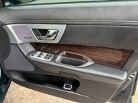 USED 2015 15 JAGUAR XF 3.0 D V6 PORTFOLIO 4d 240 BHP VERY LOW MILES, ONLY1 FORMER KEEPER