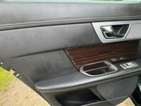 USED 2015 15 JAGUAR XF 3.0 D V6 PORTFOLIO 4d 240 BHP VERY LOW MILES, ONLY1 FORMER KEEPER
