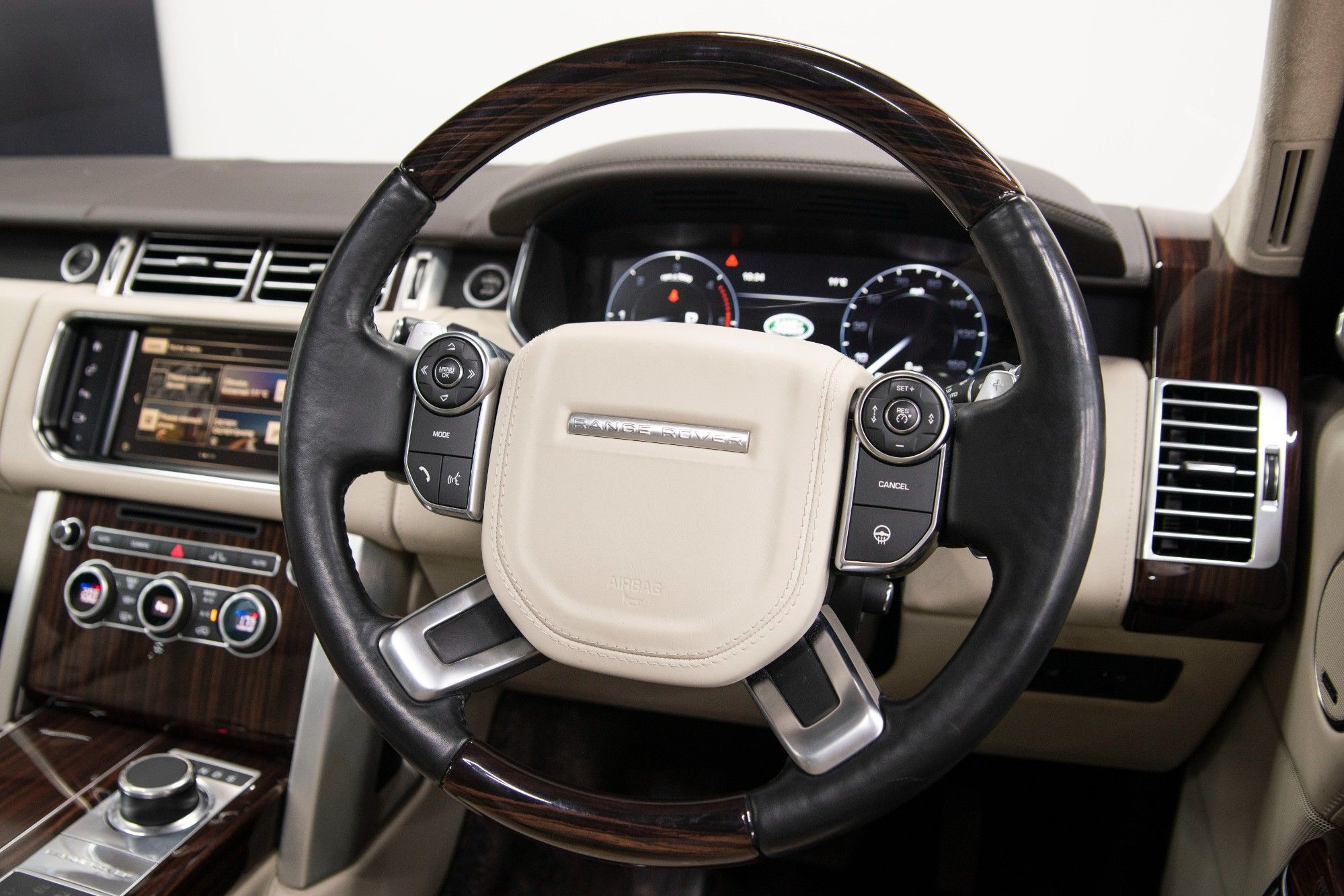 USED 2016 10 LAND ROVER RANGE ROVER 3.0 TDV6 AUTOBIOGRAPHY 