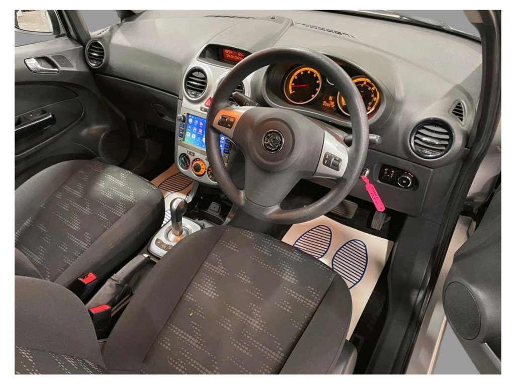 USED 2011 61 VAUXHALL CORSA 1.2 EXCLUSIV AC 5d 83 BHP NAV+R/CAMERA+APPLE CAR PLAY