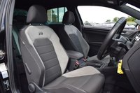 USED 2017 17 VOLKSWAGEN GOLF 2.0 R 3d 298 BHP PRETORIA ALLOYS / MANUAL / 3DR