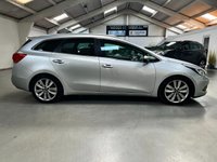 USED 2014 14 KIA CEED 1.6 CRDI 4 TECH ECODYNAMICS 5d 126 BHP 7" TOUCHSCREEN NAVIGATION