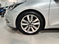USED 2014 14 KIA CEED 1.6 CRDI 4 TECH ECODYNAMICS 5d 126 BHP 7" TOUCHSCREEN NAVIGATION