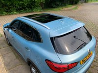 USED 2022 22 MG MG HS 1.5 EXCLUSIVE 5d 255 BHP BIG SPEC - 1 OWNER - PLUG IN HYBRID ELECTRIC - AUTOMATIC - LOW MILEAGE - FULL HEATED LEATHER - SATELLTIE NAVIGATION - APPLE CAR PLAY - HOME CHARGER WITH DOMESTIC UK PLUG - 7YEARS / 80,000 MILES MANUFACTURERS WARRANTY COVER