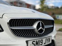 USED 2019 19 MERCEDES-BENZ E-CLASS 2.0 E 300 AMG LINE 2d 241 BHP 