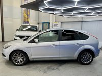USED 2009 59 FORD FOCUS 1.6 Zetec Hatchback 5dr Petrol Manual (161 g/km, 99 bhp) Bluetooth, Aux, Privacy Glass