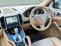 USED 2012 12 PORSCHE CAYENNE 3.0 D V6 TIPTRONIC 5d 245 BHP 