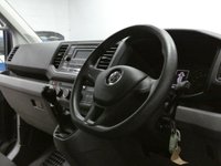 USED 2020 20 VOLKSWAGEN CRAFTER 2.0 CR35 TDI L H/R P/V STARTLINE 101 BHP 3 SEATS BLUETOOTH PARKING SENSORS PLYLINED BULKHEAD 1 OWNER SERVICE HISTORY WARRANTY