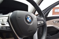 USED 2020 20 BMW 3 SERIES 2.0 330E SPORT PRO 4d 289 BHP HYBRID / GLACIER SILVER / FSH
