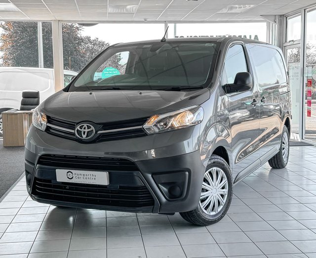 2021 71 Toyota Proace L2 MEDIUM  ICON 100KW 50KWH ELECTRIC AUTOMATIC LOW MILES 