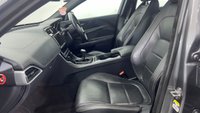USED 2017 17 JAGUAR XE 2.0 R-SPORT 4d 178 BHP 