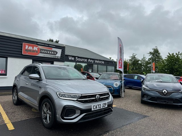 View our VOLKSWAGEN T-ROC