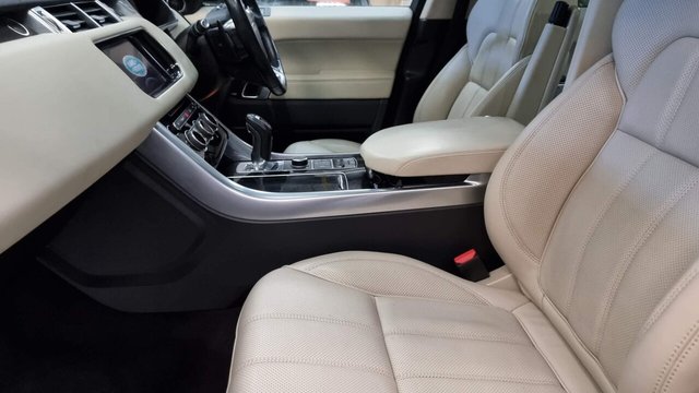 2013 LAND ROVER RANGE ROVER SPORT 3.0L SDV6 HSE 5d AUTO 288 BHP - Photo 9
