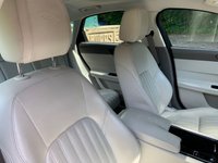 USED 2016 16 JAGUAR XF 2.0 PORTFOLIO 4d 161 BHP 2016 JAGUAR XF 'PORTFOLIO LIMITED EDITION' - AUTOMATIC - SAT NAV - FULL PREMIUM LEATHER - SERVICE HISTORY