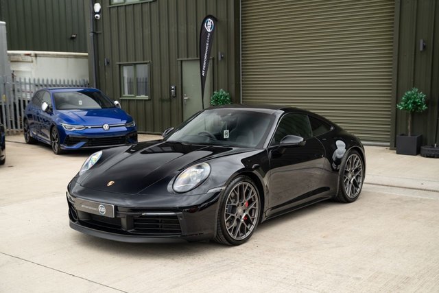 2019 69 Porsche 911 3.0 CARRERA 4S PDK 2d 444 BHP