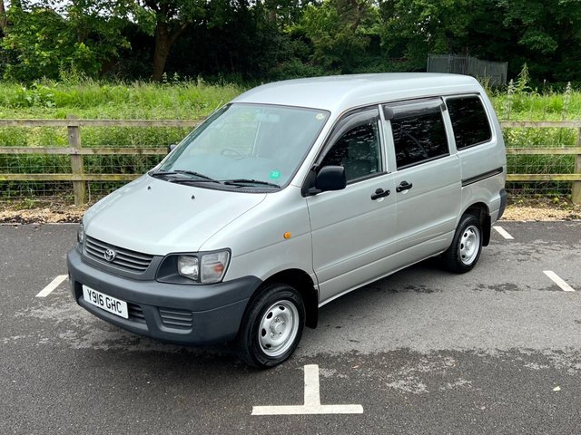 2001 Y Toyota HI-Ace 4x4 Camper // 2.0 // Automatic // px swap