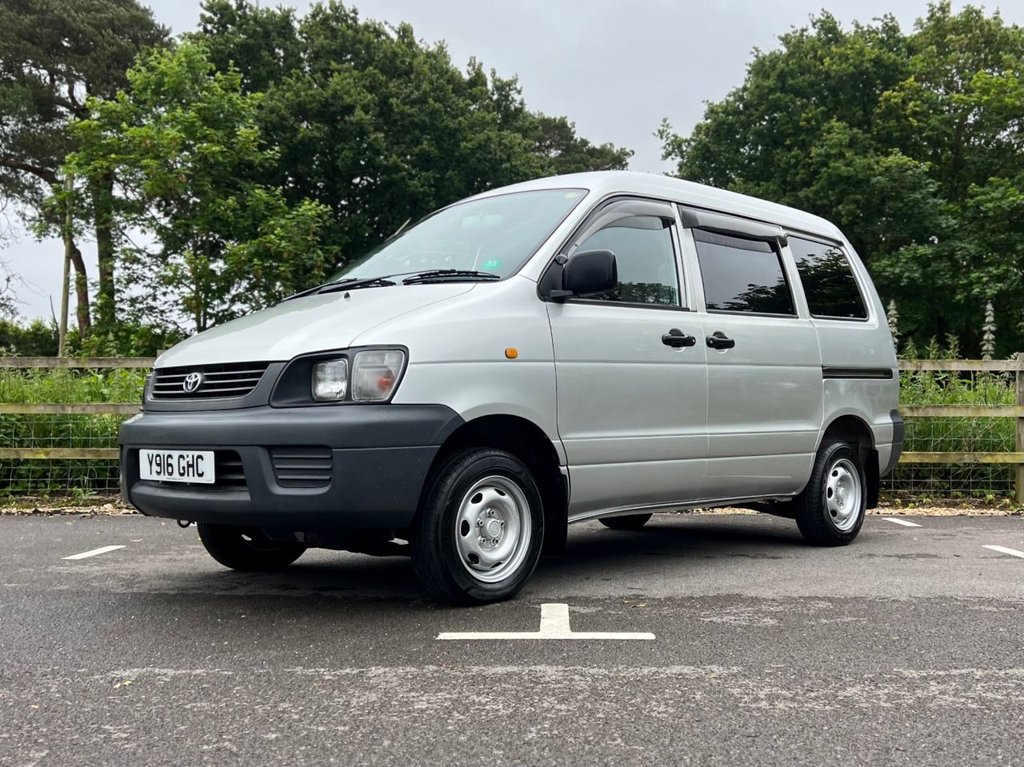 USED 2001 Y TOYOTA HI-ACE 4x4 Camper // 2.0 // Automatic // px swap 