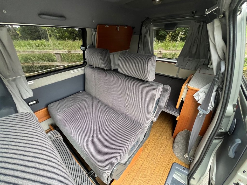 USED 2001 Y TOYOTA HI-ACE 4x4 Camper // 2.0 // Automatic // px swap 