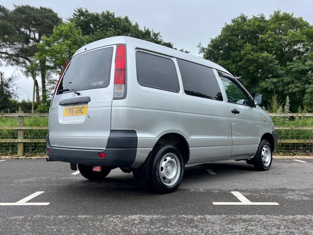 USED 2001 Y TOYOTA HI-ACE 4x4 Camper // 2.0 // Automatic // px swap 