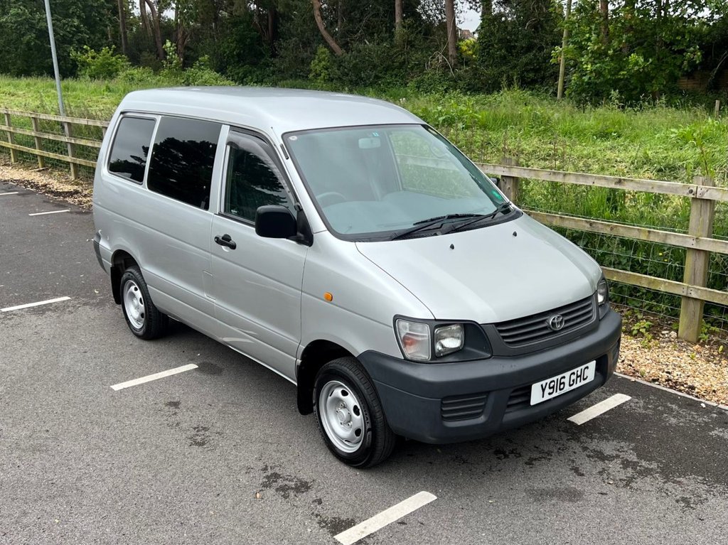 USED 2001 Y TOYOTA HI-ACE 4x4 Camper // 2.0 // Automatic // px swap 