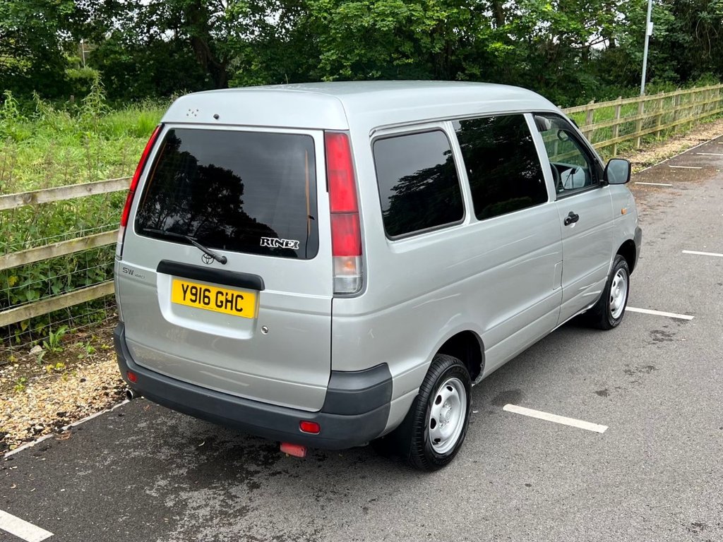 USED 2001 Y TOYOTA HI-ACE 4x4 Camper // 2.0 // Automatic // px swap 