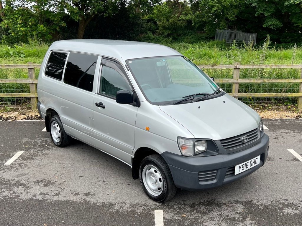 USED 2001 Y TOYOTA HI-ACE 4x4 Camper // 2.0 // Automatic // px swap 
