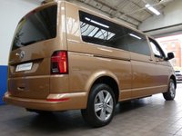 USED 2021 21 VOLKSWAGEN TRANSPORTER SHUTTLE 2.0 SHUTTLE SE TDI 5d 148 BHP ANDROID APPLE CARPLAY PARK PILOT REAR VIEW CAMERA CRUISE CONTROL PARKING SENSORS 1 OWNER SERVICE HISTORY