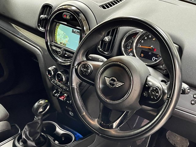 View our MINI COUNTRYMAN