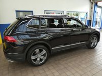 USED 2021 70 VOLKSWAGEN TIGUAN ALLSPACE 2.0 MATCH TDI 4MOTION DSG 5d 148 BHP 7 SEATS SAT NAV REAR VIEW CAMERA CRUISE CONTROL PARKING SENSORS 1 OWNER SERVICE HISTORY 6 MONTHS GOLD WARRANTY