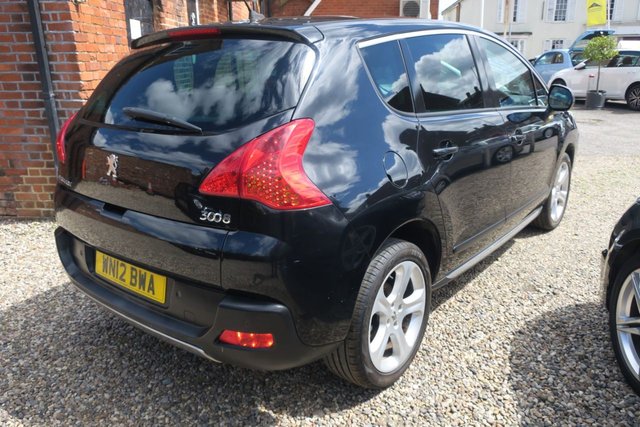 2012 PEUGEOT 3008 - Photo 3