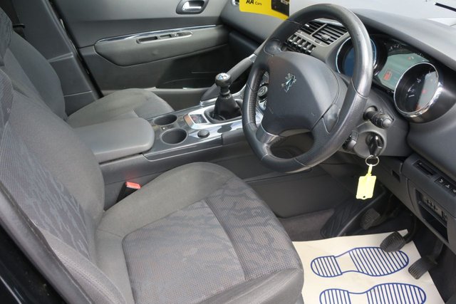 2012 PEUGEOT 3008 - Photo 11