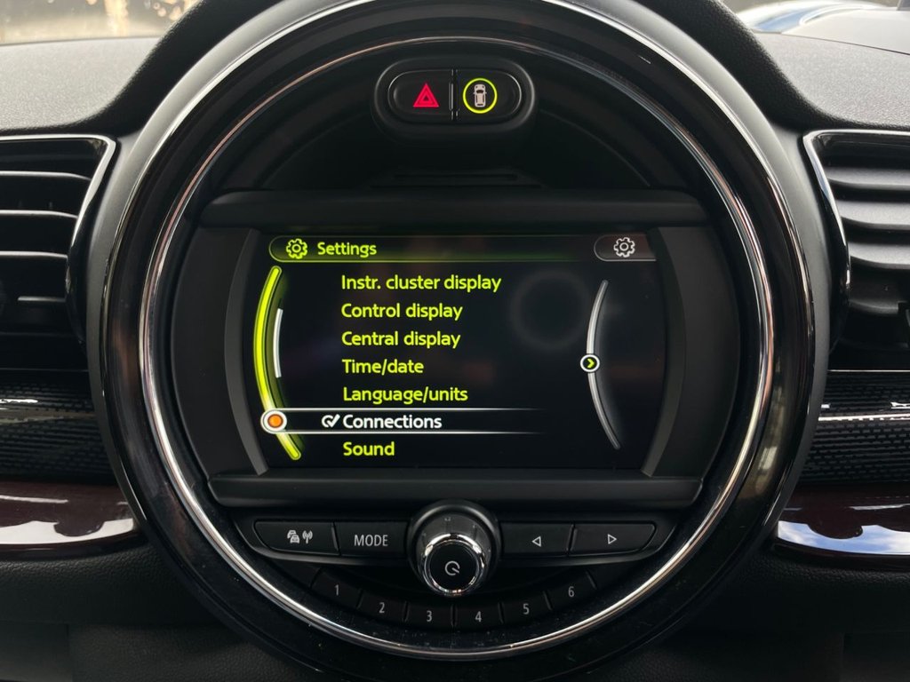 USED 2015 65 MINI CLUBMAN 1.5 COOPER 5d 134 BHP HEAD UP DISPLAY+NAV+LEATHER