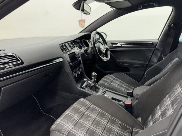 2013 VOLKSWAGEN GOLF - Photo 10