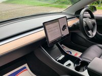 USED 2019 69 TESLA Model 3 STANDARD RANGE PLUS 4d 302 BHP ELECTRIC - AUTOMATIC - ZERO ROAD TAX - 1 OWNER FROM BRAND NEW - SERVICE HISTORY - LEATHER - SATELLITE NAVIGATION - SMART PHONE DOCKING